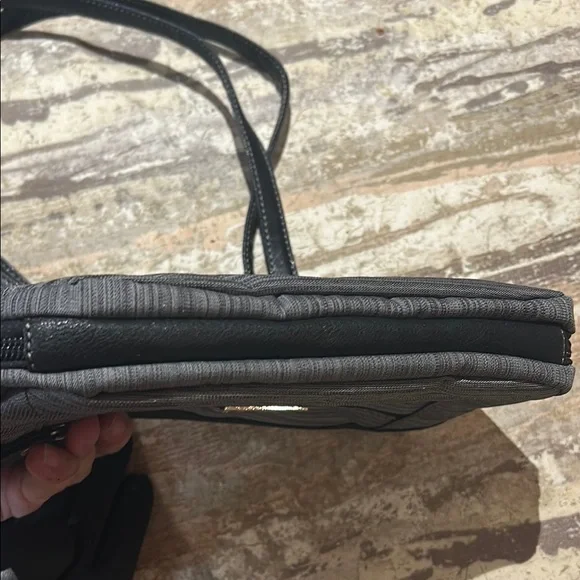 Roots 73 Gray Crossbody Bag - Picture 3 of 4